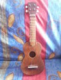 Ukulele Baritono
